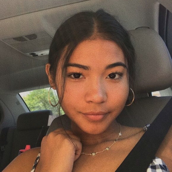 Meet the Posher Other - Meet your Posher, Zoe